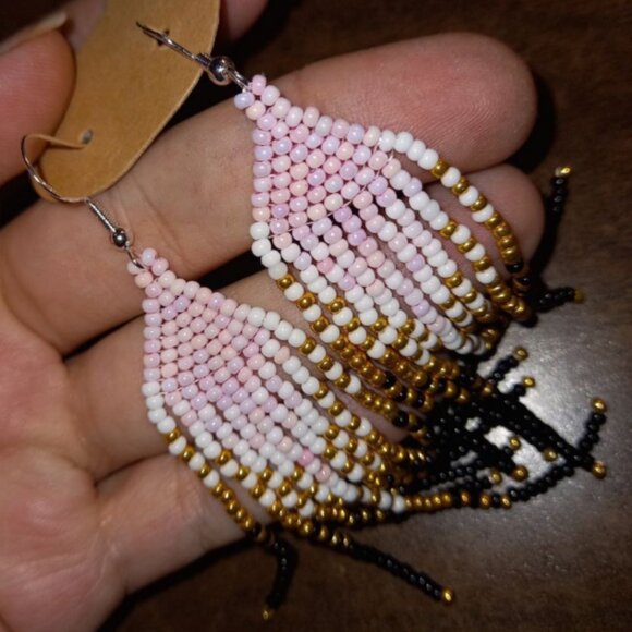 💙 Handmade Beaded Earrings 💙 - Picture 6 of 6